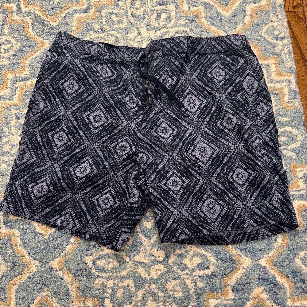 Lucky Brand Blue and White Geometric Board Shorts